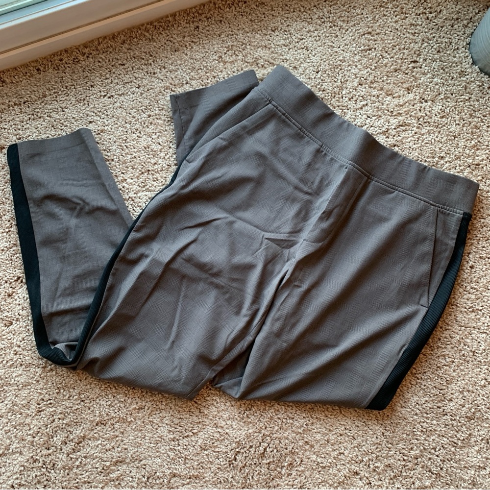 Athleta Brooklyn Ankle Pants Size 6 Brown Plaid Style 486213 Zip Pockets Elastic